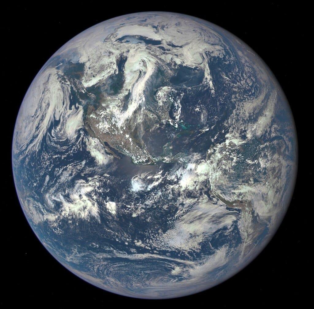 Earth-DSCOVR-20150706-IFV Terra, Image: NASA